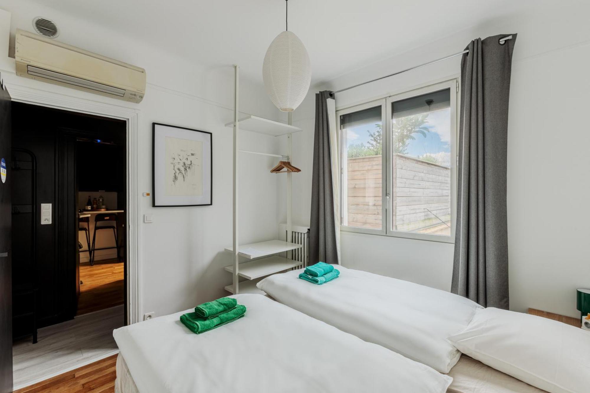 Eastern Paris Terrace - Terrasse - 15Min De Paris Apartment Романвил Екстериор снимка